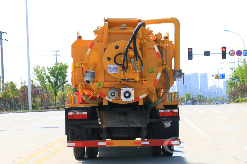 國(guó)六大福瑞卡 10方 清洗吸污車(chē)廂式