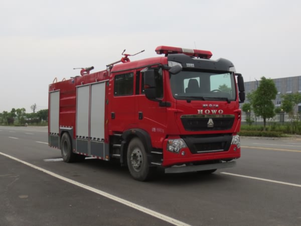 重汽T5G型干粉泡沫聯(lián)用消防車