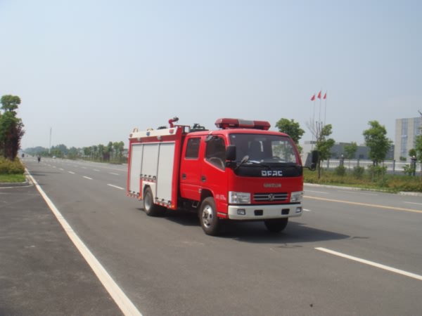 東風(fēng)福瑞卡2方水罐消防車