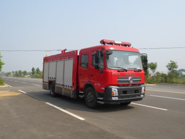 東風(fēng)天錦6噸水罐消防車